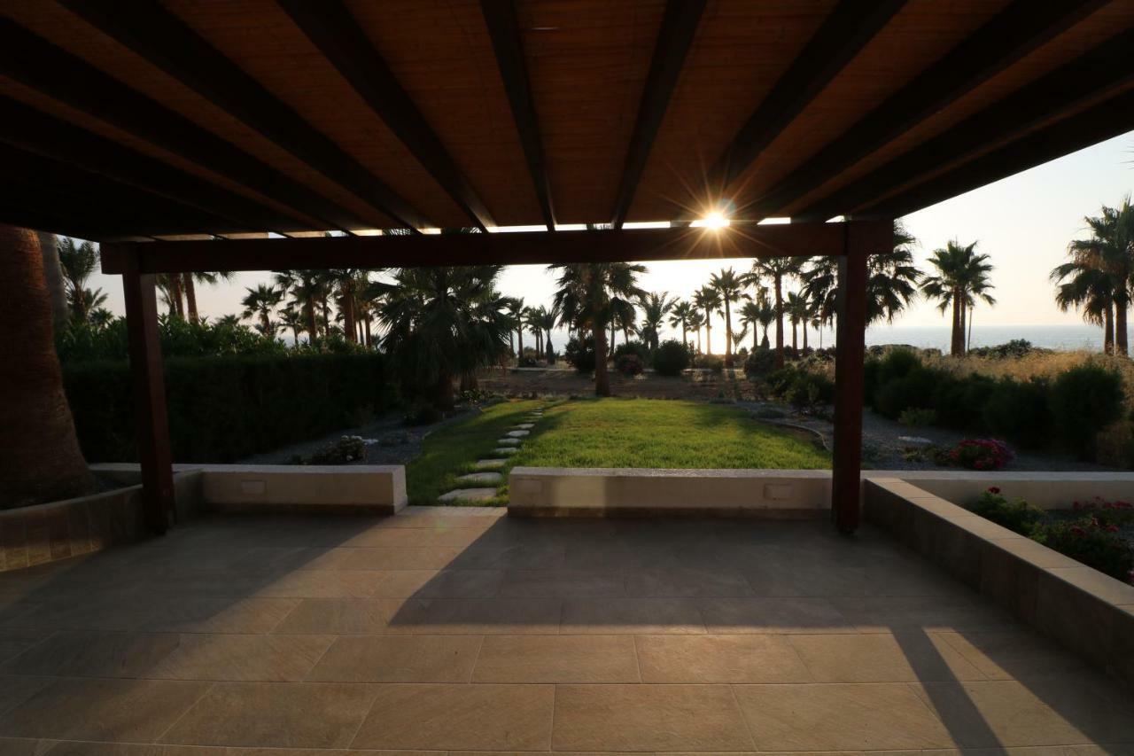 Yulya Villa By Taimoura Paphos Exterior foto