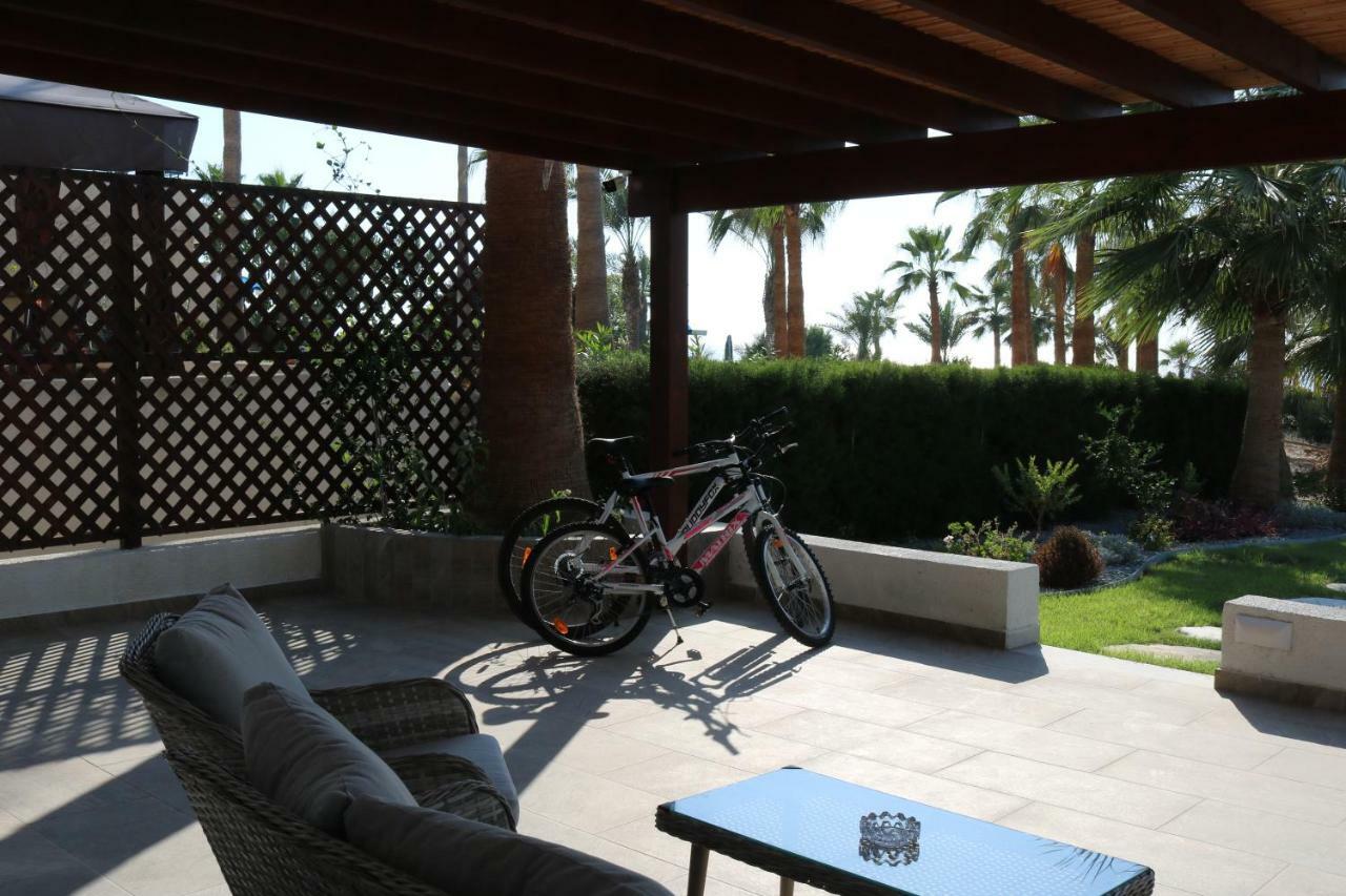 Yulya Villa By Taimoura Paphos Exterior foto