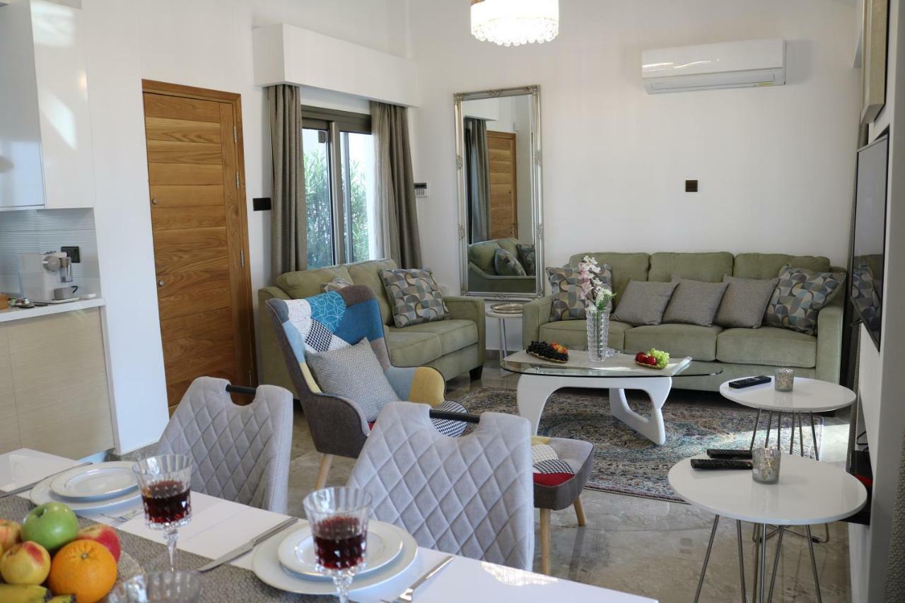 Yulya Villa By Taimoura Paphos Exterior foto
