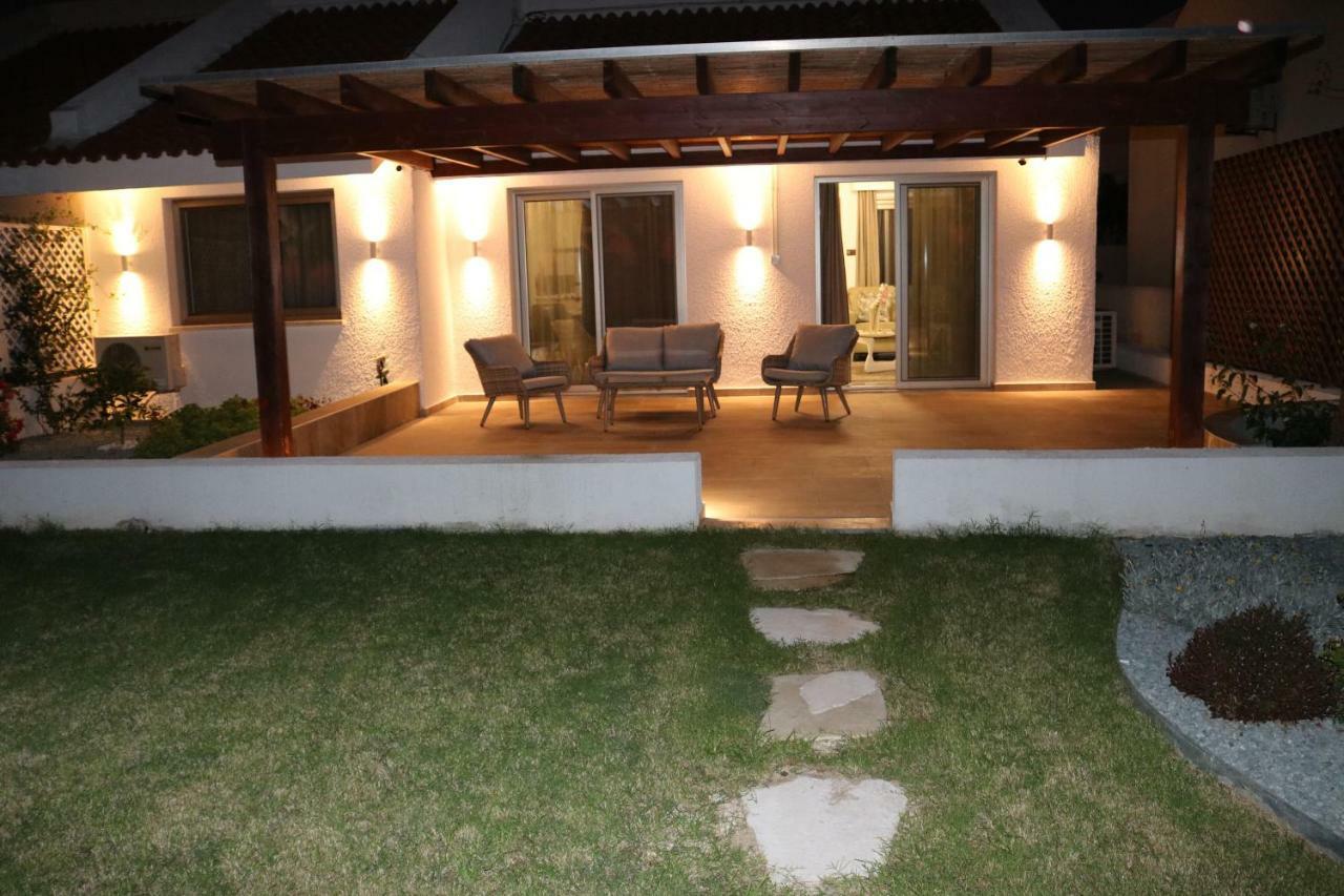 Yulya Villa By Taimoura Paphos Exterior foto